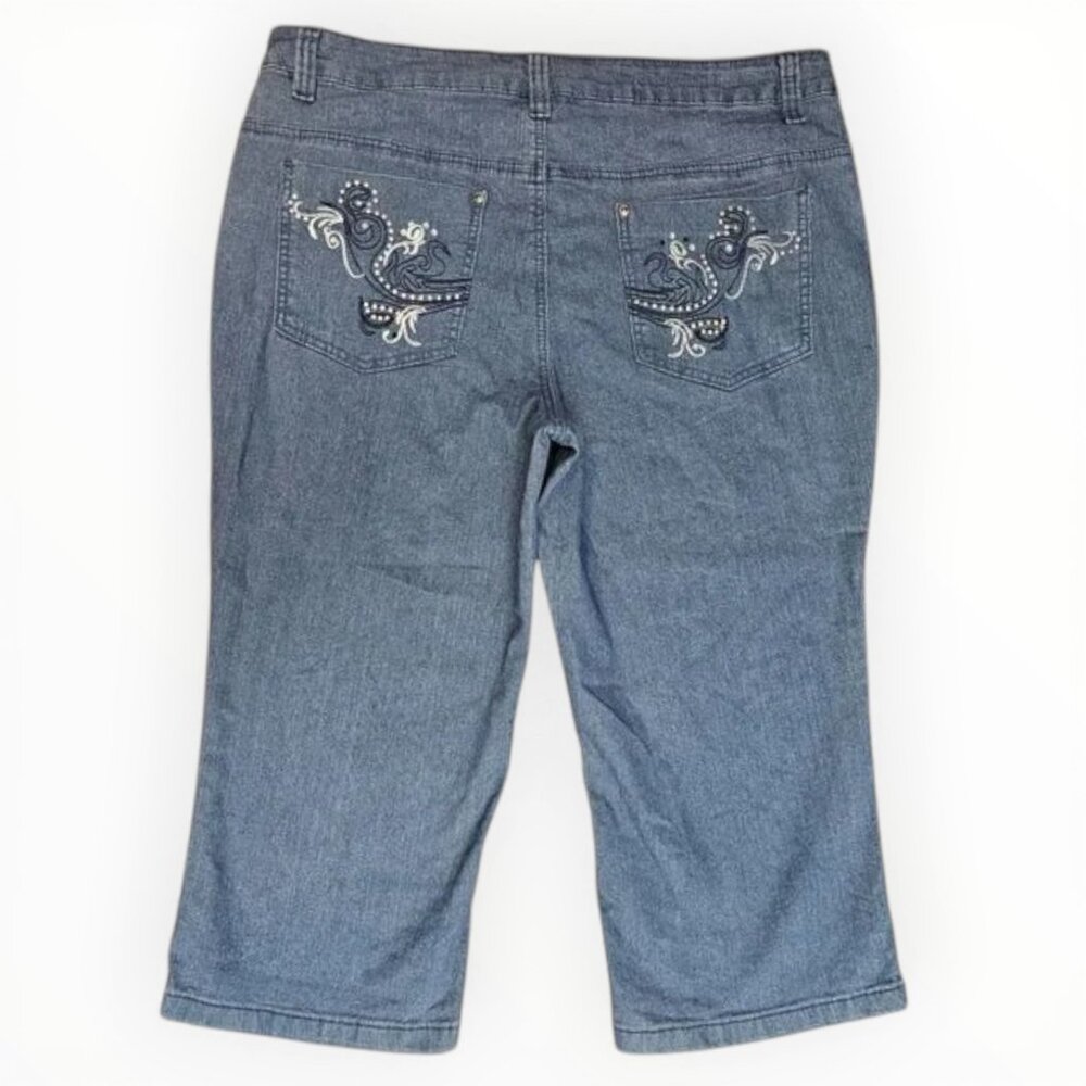 Basic Editions Embellished Capri Jeans Women’s Plus Size 16 Stretch Denim